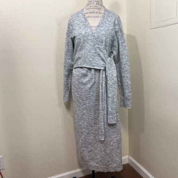 ELOQUII Sweater-Wrap Dress plus size 18/20 - Picture 2 of 13